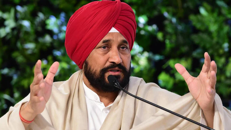 महा-EXIT POLL Punjab : जानिए पंजाब में किसकी बनेगी सरकार? POLL में किस पार्टी ने बनाई बढ़त