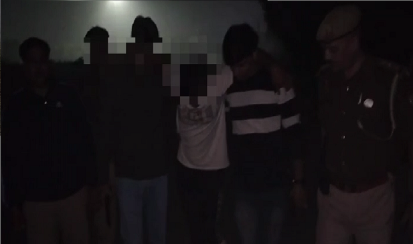 Ghaziabad : छात्रा से माबोइल लूट करने वाला एक आरोपी पुलिस की गोली से घायल, एक आरोपी हुआ फरार