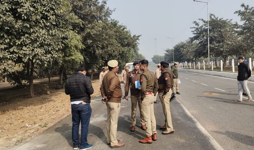 Greater Noida : सुखपाल मर्डर केस में लगे जांच में लापरवाही के आरोप तो पुलिस पर गिरी गाज, इन अफसरों को हटाया गया