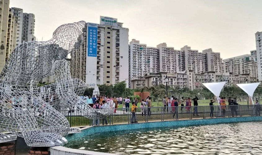 Noida: वेदवन पार्क में जाम के झाम से मिलेगी निवासियों को राहत, इस नए रोड के निर्माण के बाद फर्राटे भरेंगे वाहन