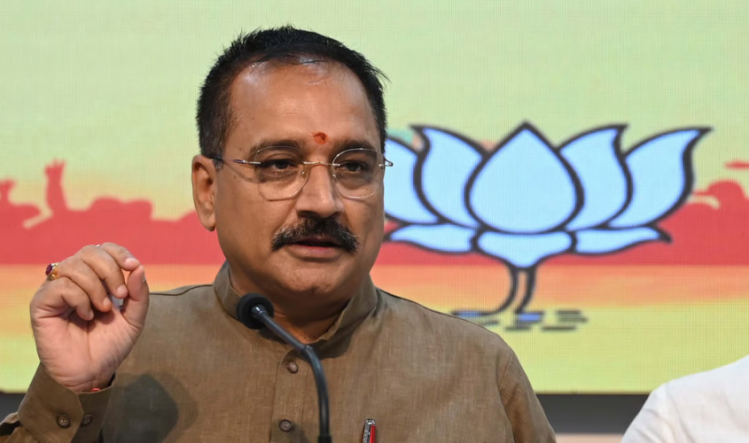 मुख्यमंत्री केजरीवाल को पत्नी से नहीं मिलने देने पर बीजेपी ने कहा, जेल मैनुअल तय करता है कैदी किससे मिलेगा किससे नहीं