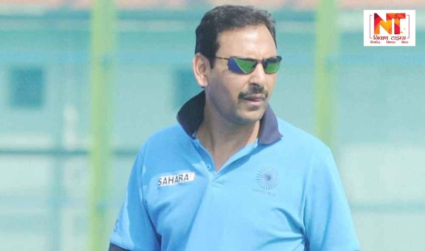 Why did Harendra Singh resign from the Indian women's hockey team?
